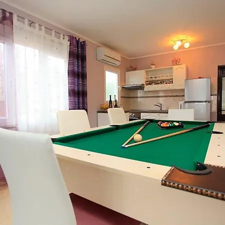 Апартаменты Holiday With Pool Rozita Вела-Лука