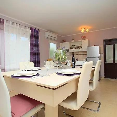 Holiday With Pool Rozita Appartement Vela Luka