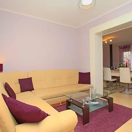Holiday With Pool Rozita Appartement *